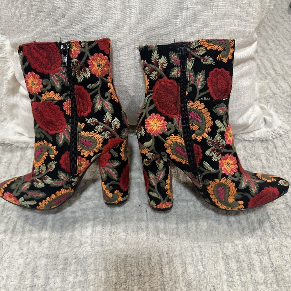 Flower Embroidered Half Boots Booties Marguerite Floral Multicolor‎ Sz 6 Zipper - Picture 3 of 11